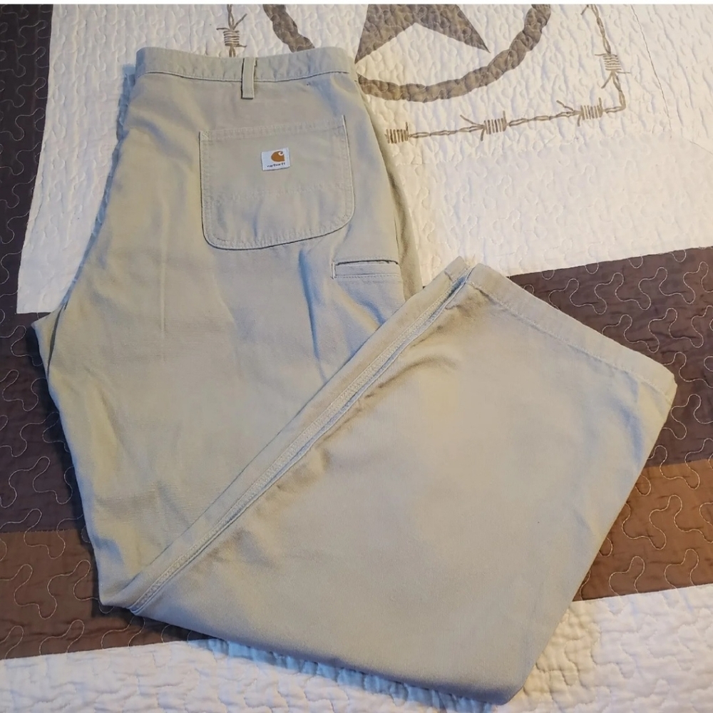Carhartt Mens 42x32 14806 Relaxed Fit kahki Work Pants With Tech Pocket Cotton.
